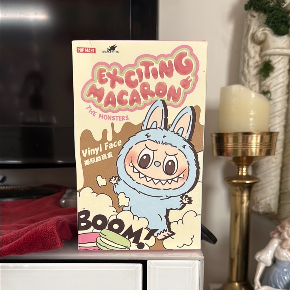 Exciting Macaron Vinyl Face Figure